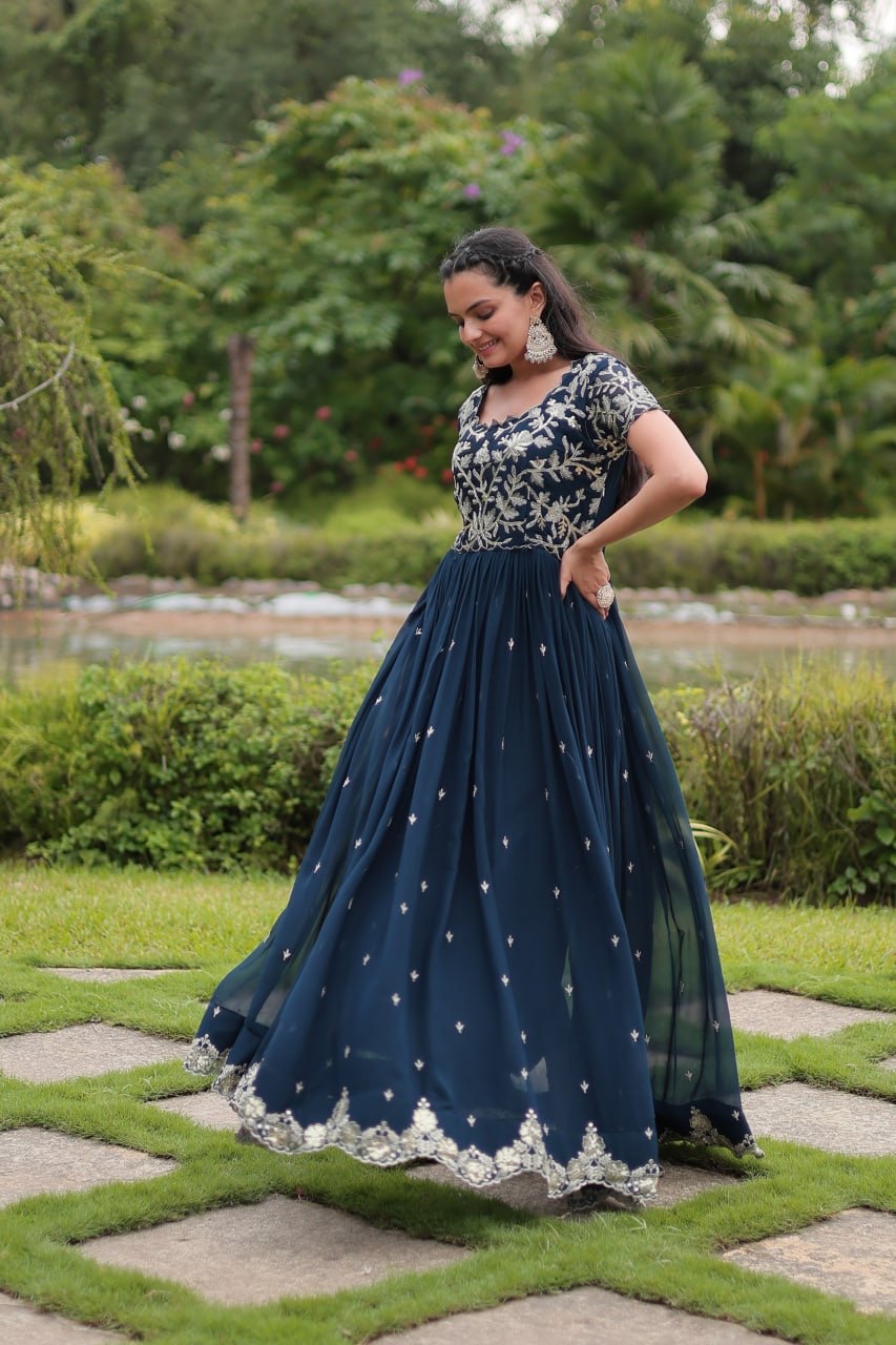 Gown Faux Blooming with Coding Sequins Embroidered Work - Image 6