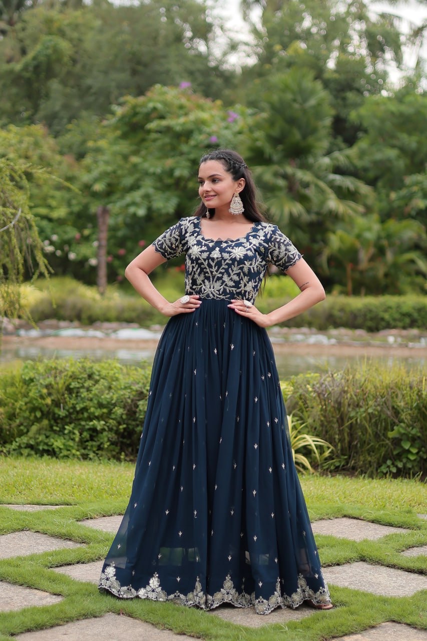 Gown Faux Blooming with Coding Sequins Embroidered Work - Image 7