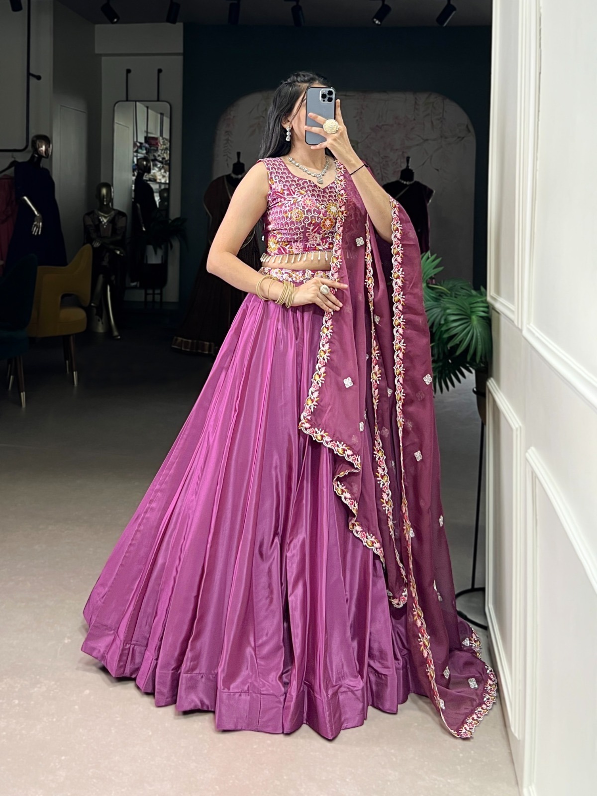Lehenga Choli Silk Crepe - Image 4
