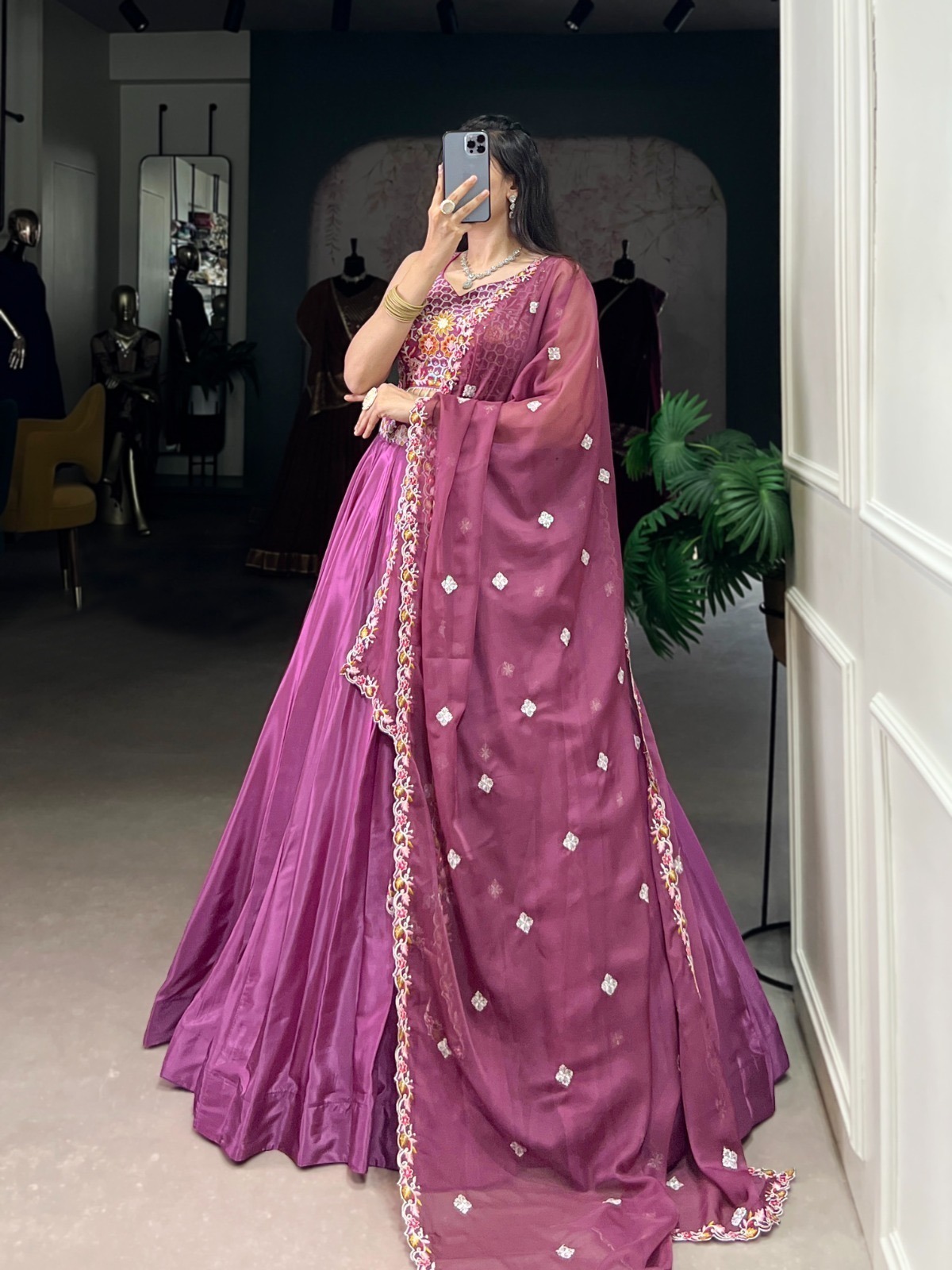 Lehenga Choli Silk Crepe - Image 5