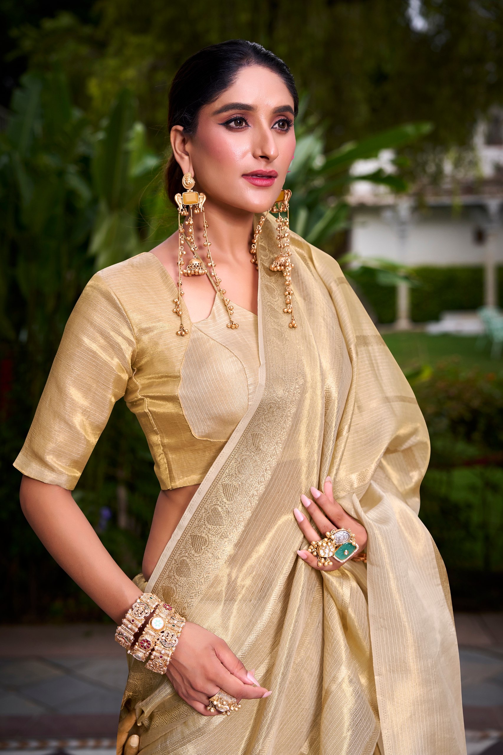 Saree Gold Tissue - Image 6