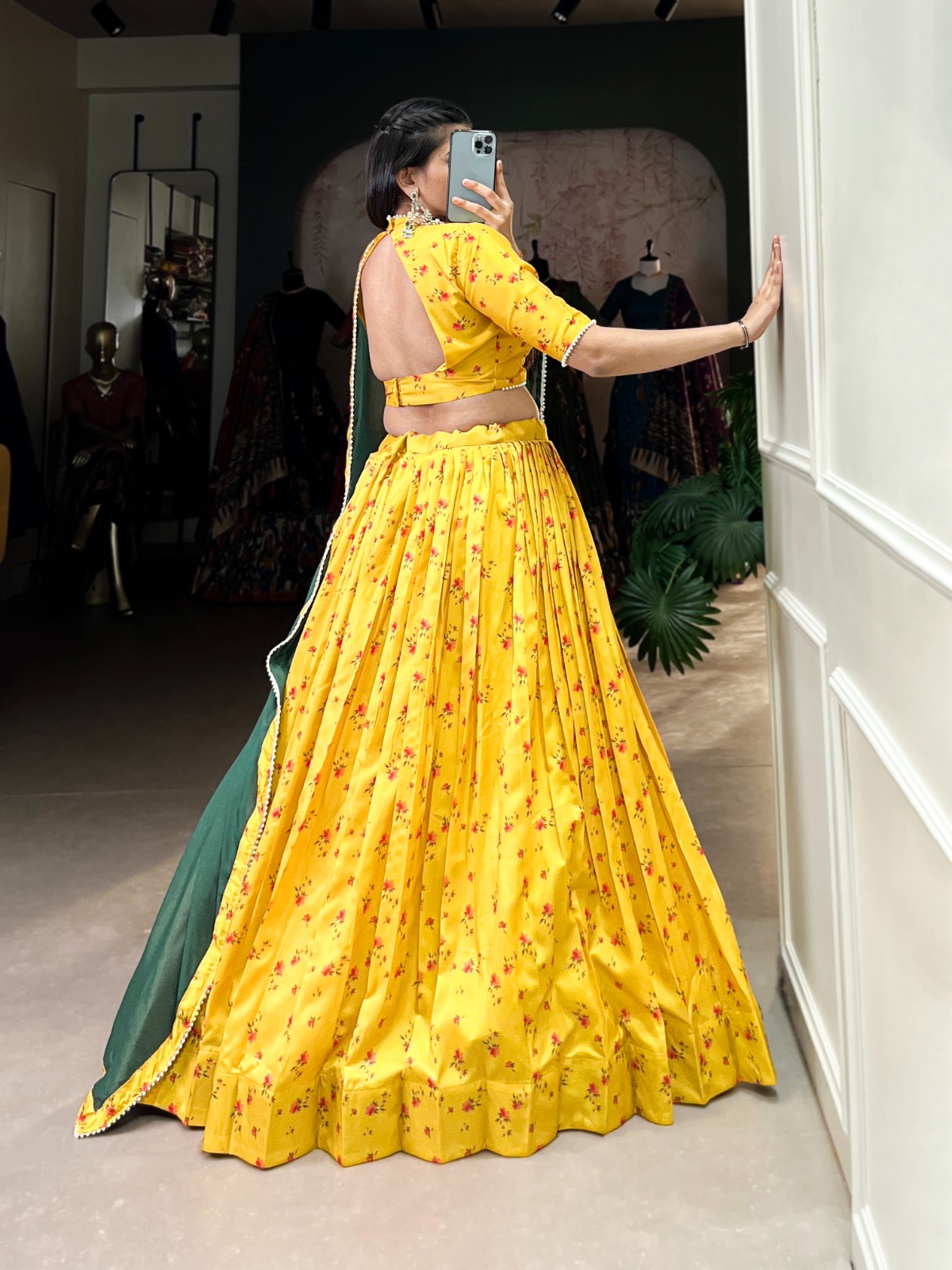 Lahenga Choli set - Image 5