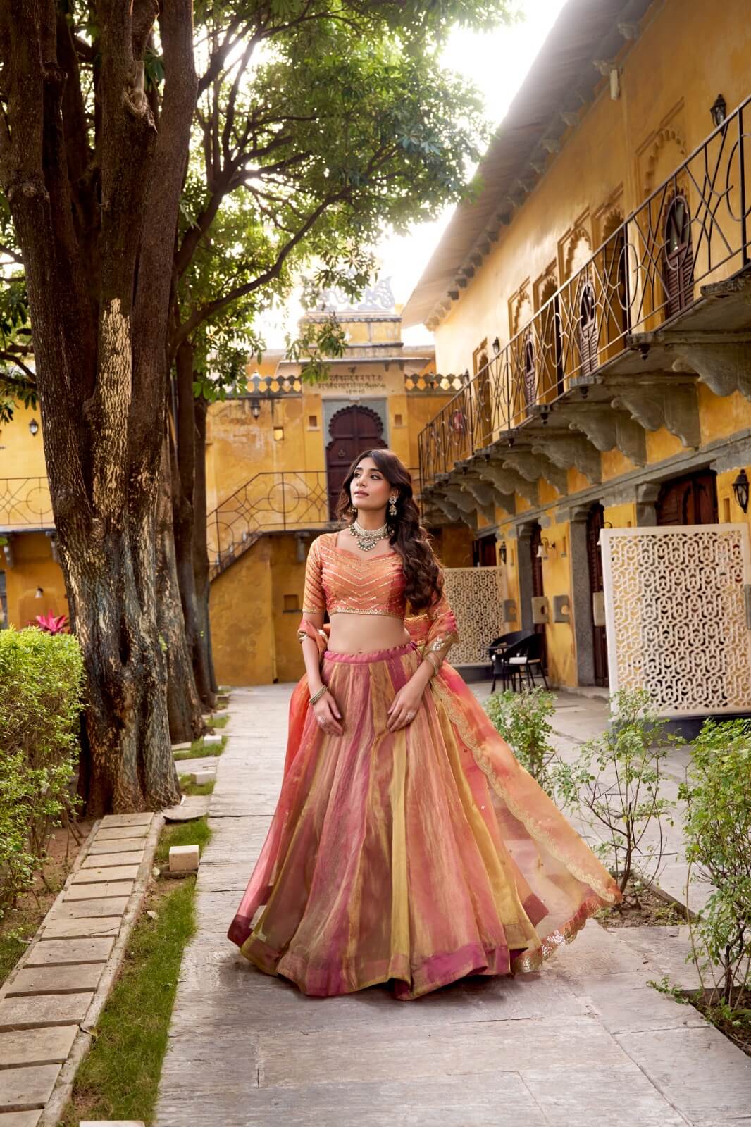Lahenga Choli Carika Silk